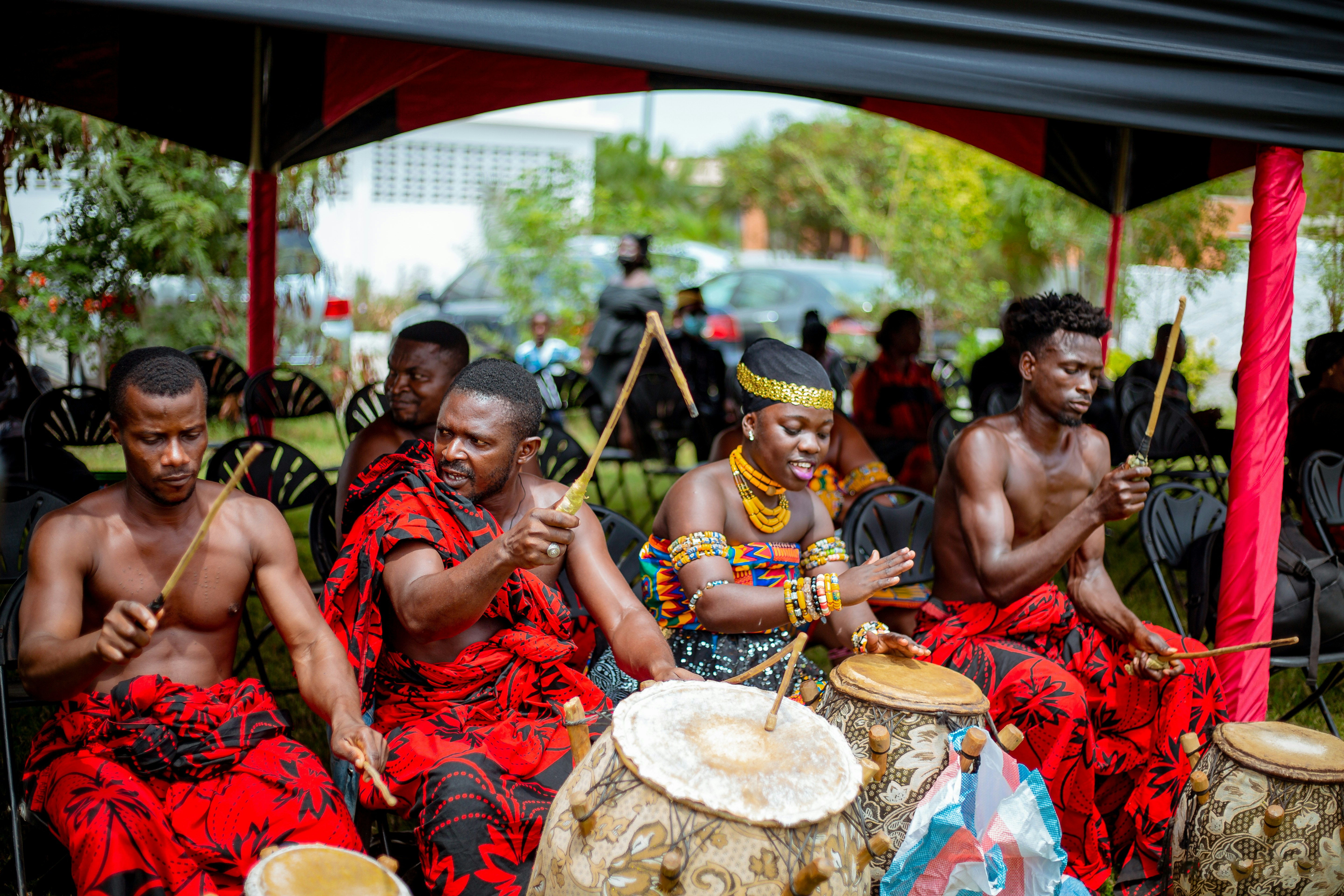 Kente textiles market scene